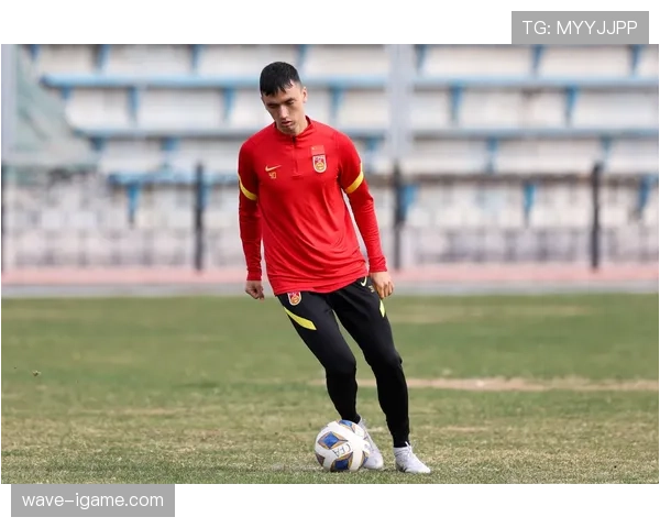 莱万多夫斯基荣膺欧冠铜靴,出色表现助力球队成功晋级淘汰赛 莱万多夫斯基荣膺欧冠铜靴,出色表现助力球队成功晋级淘汰赛