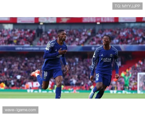 登贝莱与姆巴佩：法国双星在场上的效率与战术角色差异在哪？